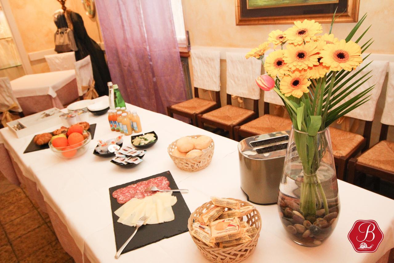 Bed and Breakfast Trattoria Bettola Lonato del Garda Exterior foto